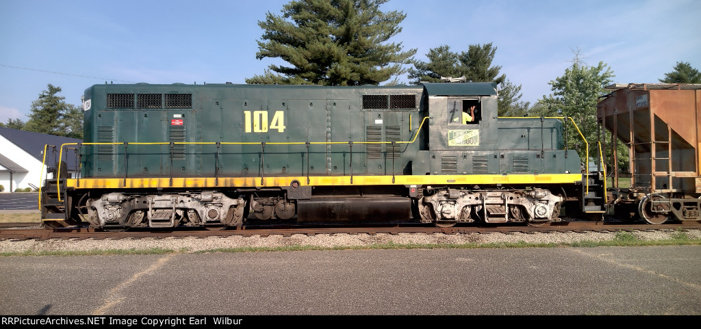 Ohio South Central Railroad (OSCR) 104